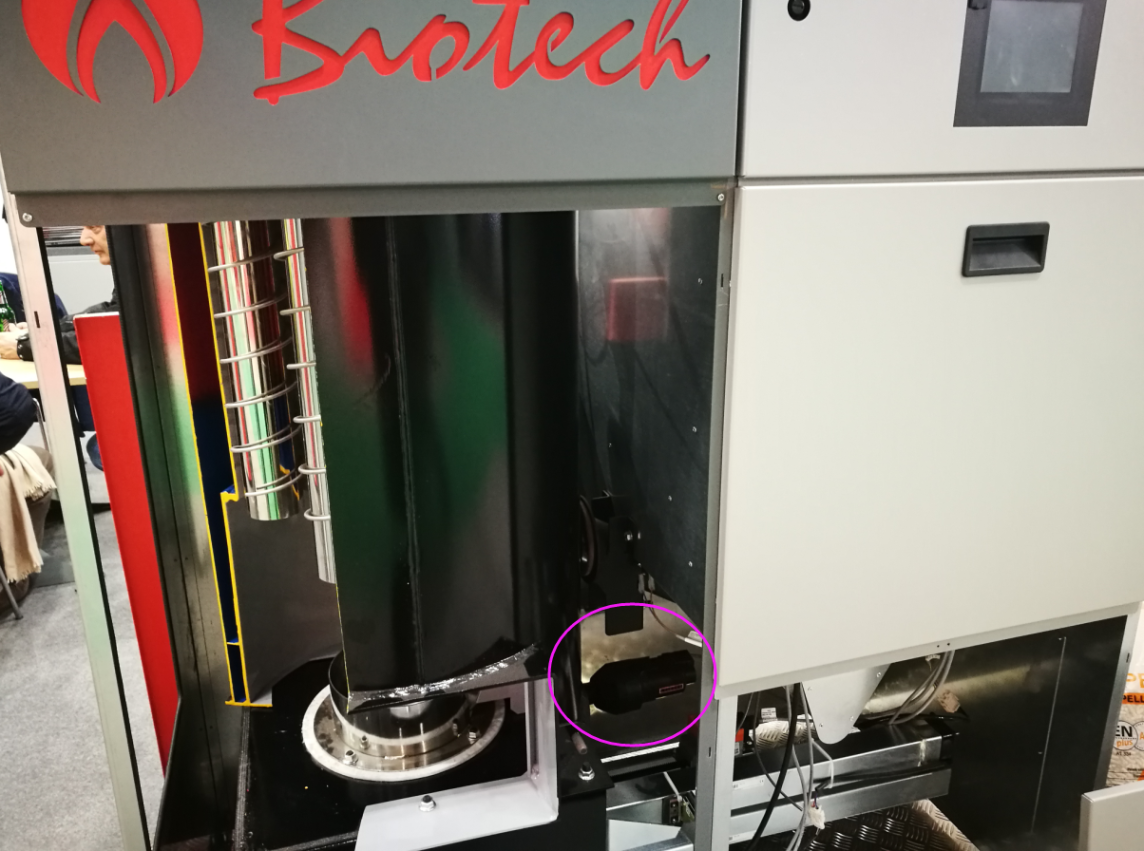 Durable ceramic heating component for industrial applications